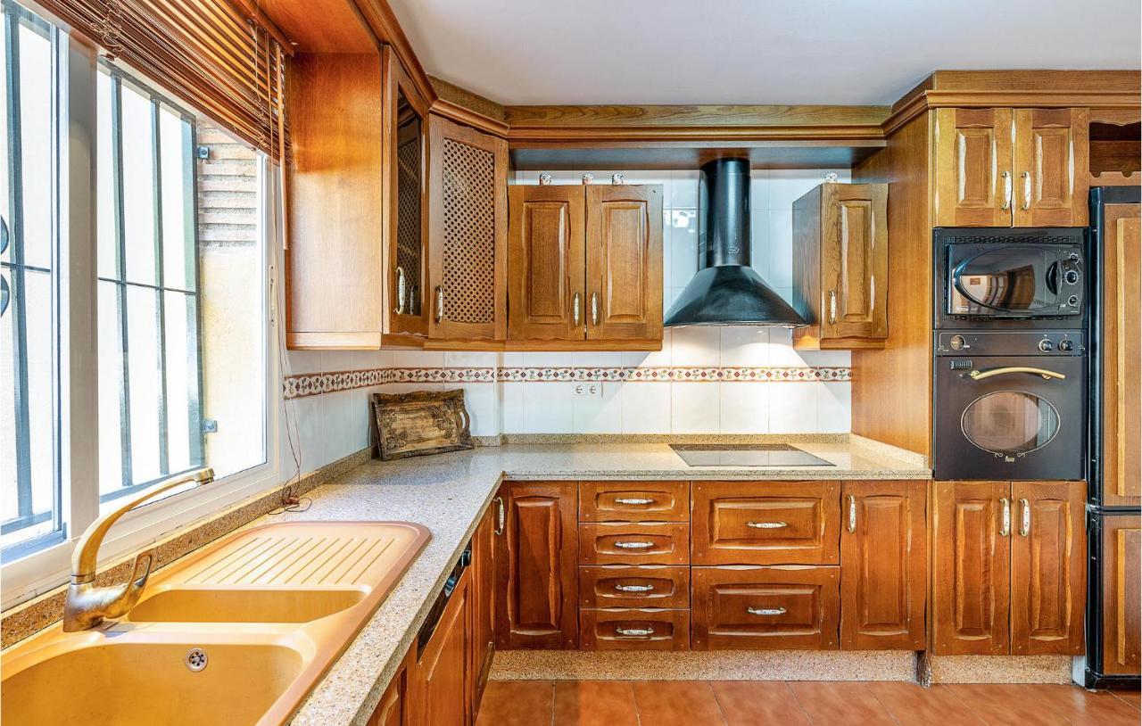 3 Bedroom Stunning Home In Сенес-де-ла-Веґа Екстер'єр фото