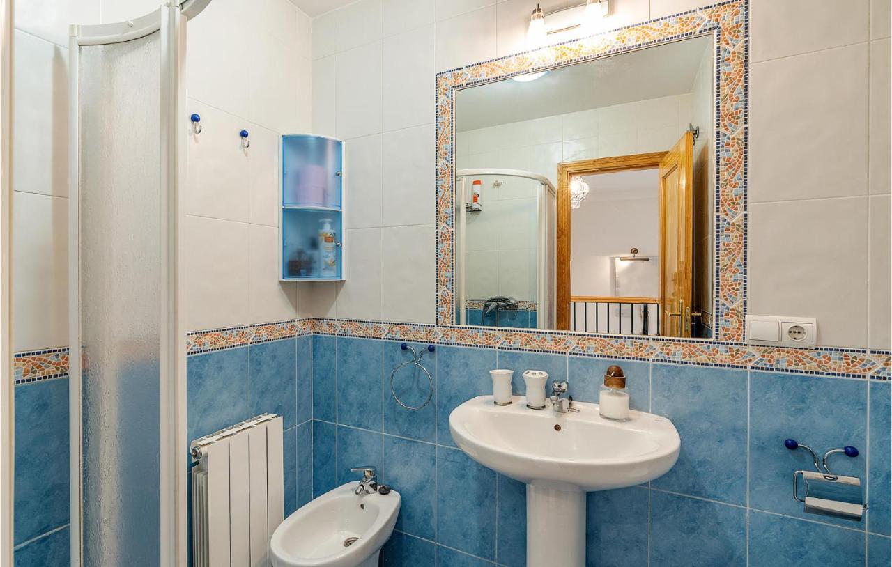 3 Bedroom Stunning Home In Сенес-де-ла-Веґа Екстер'єр фото